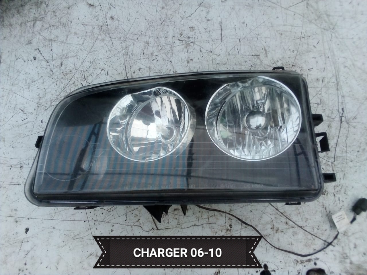 FAROS DELANTEROS DODGE CHARGER 2006 AL 2010
